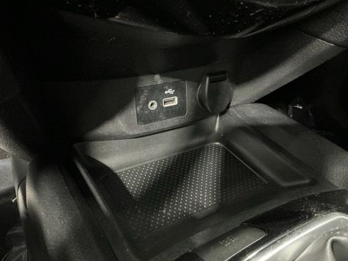 Used 2020 Nissan Rogue S image 9