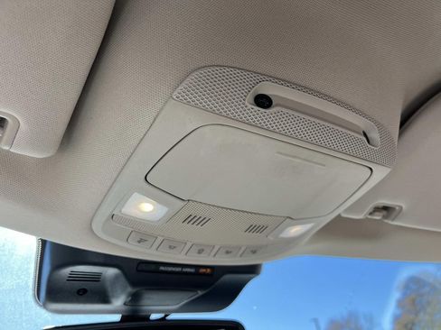 Used 2022 Ford Expedition Max XLT image 29