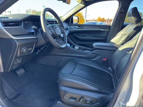 New 2025 Jeep Grand Cherokee L Limited w/ Trailer Tow Package AWD/4WD image 6