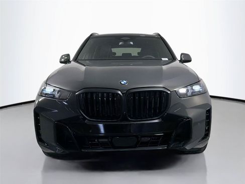 New 2026 BMW X5 xDrive40i w/ M Sport Package AWD/4WD image 2