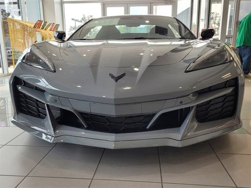 New 2025 Chevrolet Corvette E-Ray w/ ZER Performance Package image 11