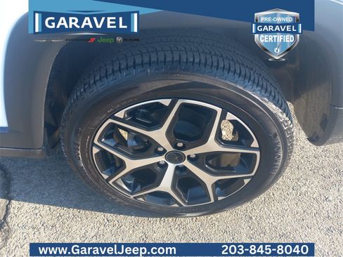 Used 2025 Jeep Compass Limited image 29