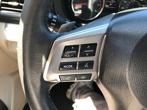 Used 2014 Subaru Crosstrek 2.0i Limited AWD/4WD image 16