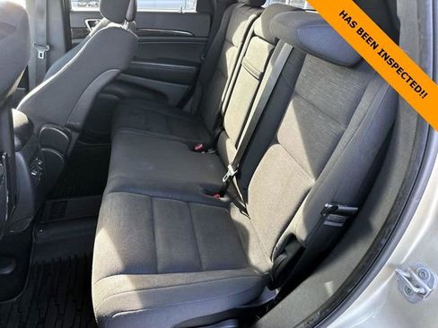 Used 2012 Jeep Grand Cherokee Laredo w/ Laredo E Group image 7