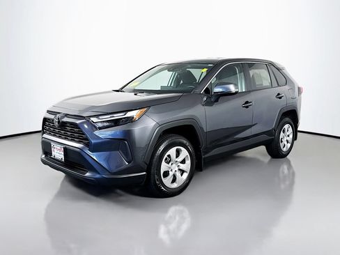 Used 2023 Toyota RAV4 LE AWD/4WD image 2