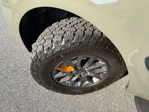 Certified 2025 Ford Expedition Tremor AWD/4WD image 4