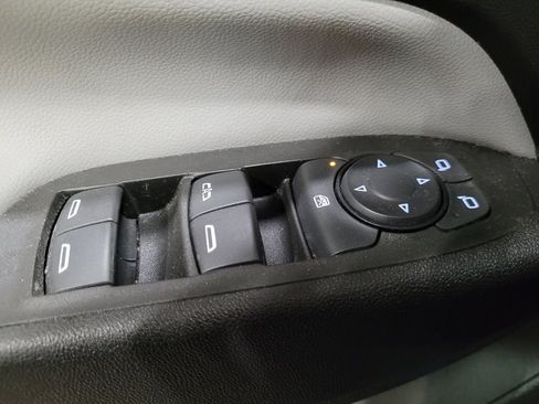 Used 2022 Chevrolet Equinox LS AWD/4WD image 27
