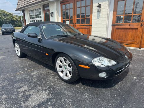 Used 2003 Jaguar XK8 Convertible image 25