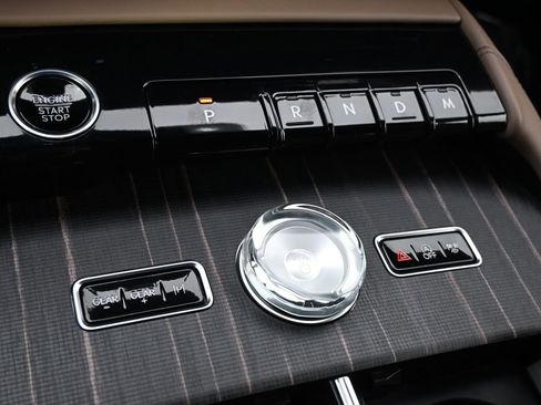 New 2026 Lincoln Navigator L Black Label AWD/4WD image 28