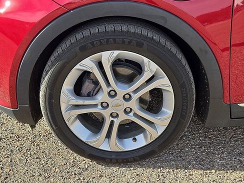 Used 2020 Chevrolet Bolt LT image 10