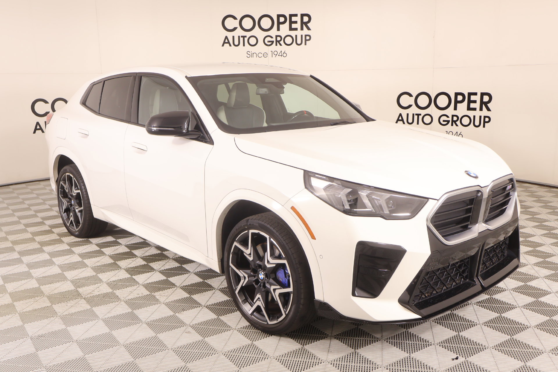 Used 2024 BMW X2 M35i AWD/4WD image 1