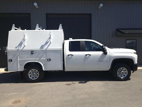 Used 2021 Chevrolet Silverado 3500 W/T w/ WT Convenience Package AWD/4WD image 5