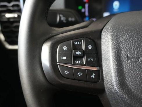 Used 2025 Ford Ranger XLT AWD/4WD image 18