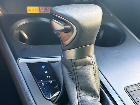 Used 2023 Lexus UX 250h UX 250h Premium image 30