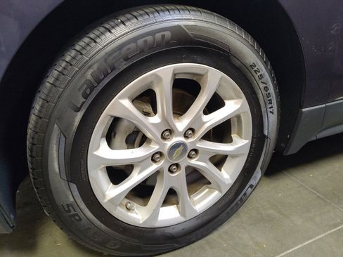 Used 2019 Chevrolet Equinox LS FWD image 31