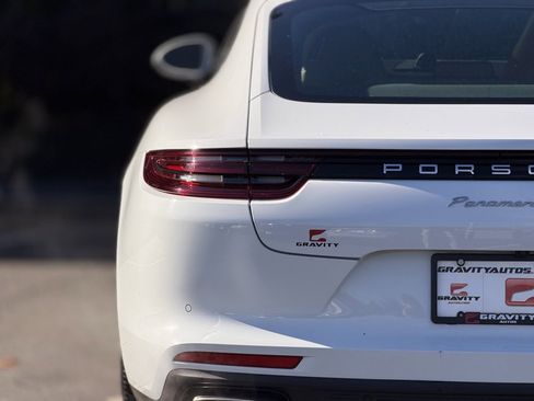 Used 2020 Porsche Panamera image 15