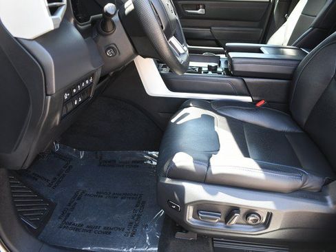 Used 2023 Toyota Tundra Platinum AWD/4WD image 15