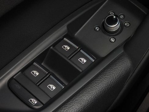 Used 2018 Audi Q5 2.0T Premium Plus w/ Premium Plus Package image 20