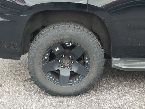Used 2016 Chevrolet Tahoe LS w/ Max Trailering Package AWD/4WD image 10