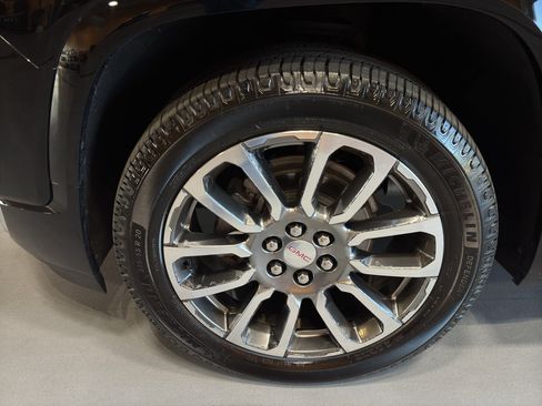 Used 2020 GMC Acadia Denali w/ Trailering Package AWD/4WD image 9