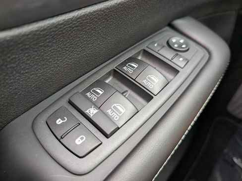 New 2026 Chrysler Pacifica Select image 34