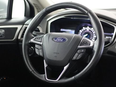 Used 2020 Ford Fusion SEL FWD image 11