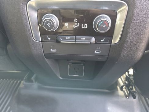 Used 2021 Chevrolet Tahoe RST w/ Luxury Package AWD/4WD image 16