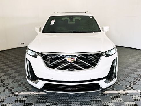 Used 2021 Cadillac XT6 Premium Luxury FWD image 8