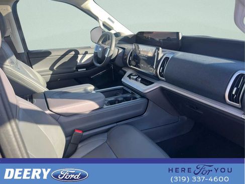 New 2026 Ford Expedition Max Active AWD/4WD image 11