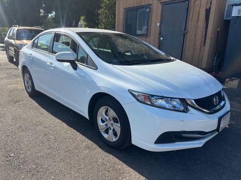 Used 2015 Honda Civic LX image 3