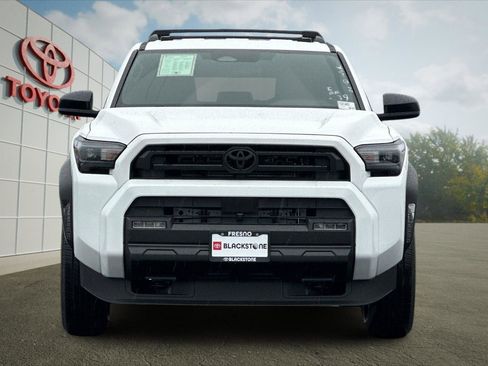 Certified 2025 Toyota 4Runner SR5 image 8