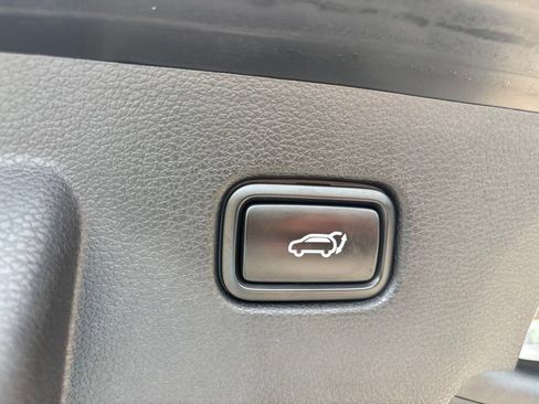 Used 2023 Kia Sportage X-Line w/ X-Line Premium Package AWD/4WD image 39