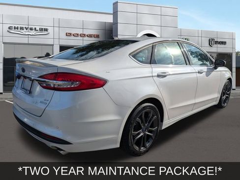 Used 2018 Ford Fusion SE w/ Equipment Group 201A image 4