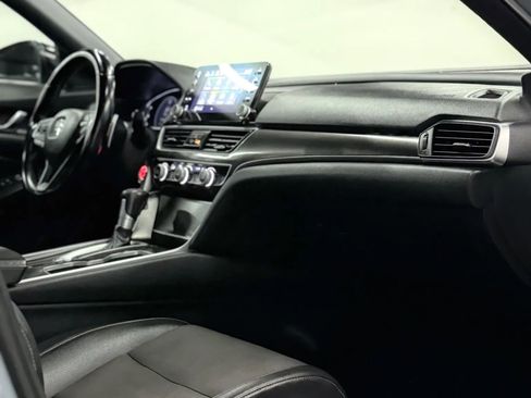 Used 2022 Honda Accord Sport image 18