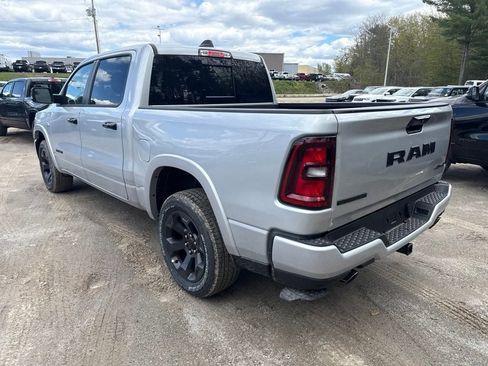 New 2026 RAM 1500 4x4 Crew Cab image 3