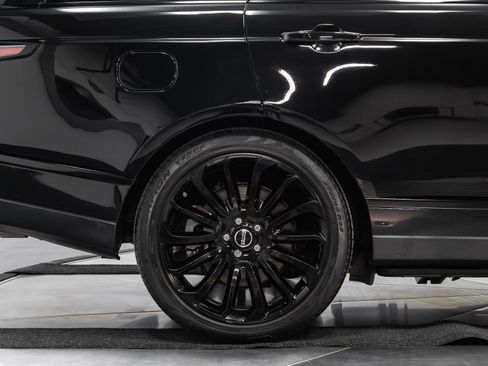 Used 2022 Land Rover Range Rover Autobiography image 21