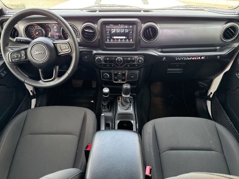 Used 2022 Jeep Wrangler Unlimited Sport image 18