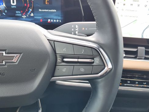 Used 2025 Chevrolet Equinox ACTIV w/ Safety and Technology Package image 34