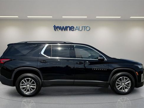 Used 2023 Chevrolet Traverse LT image 6