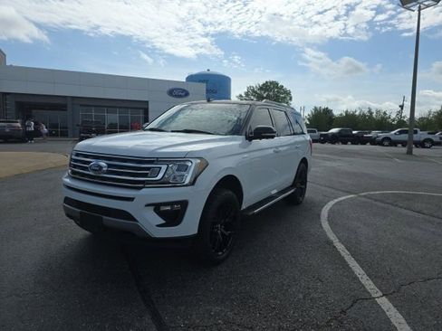 Used 2020 Ford Expedition XLT w/ Equipment Group 202A image 7