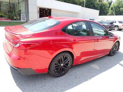 Certified 2025 Toyota Camry SE FWD image 3