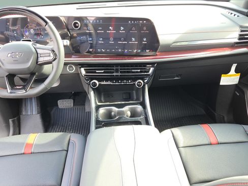 New 2026 Chevrolet Traverse RS w/ LPO, Floor Liner Package image 15