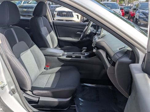 Used 2021 Nissan Sentra SV image 15