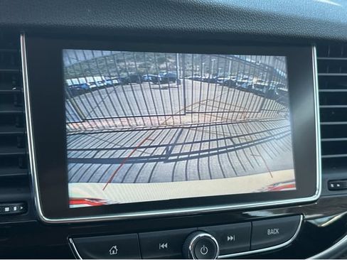 Certified 2021 Buick Encore Preferred FWD image 6