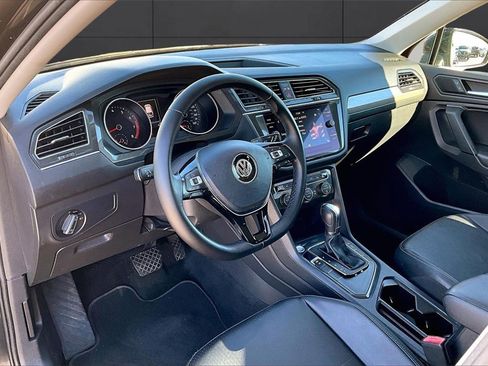 Used 2019 Volkswagen Tiguan SE image 7