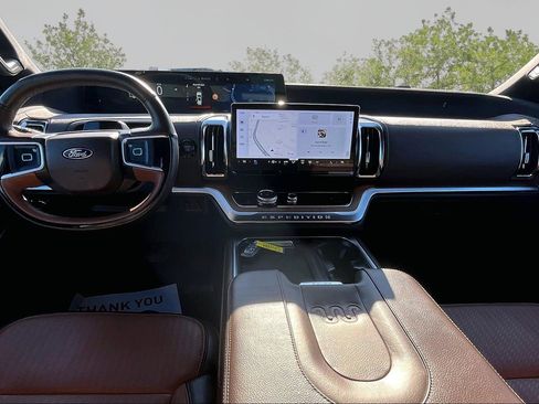 Used 2025 Ford Expedition King Ranch image 15