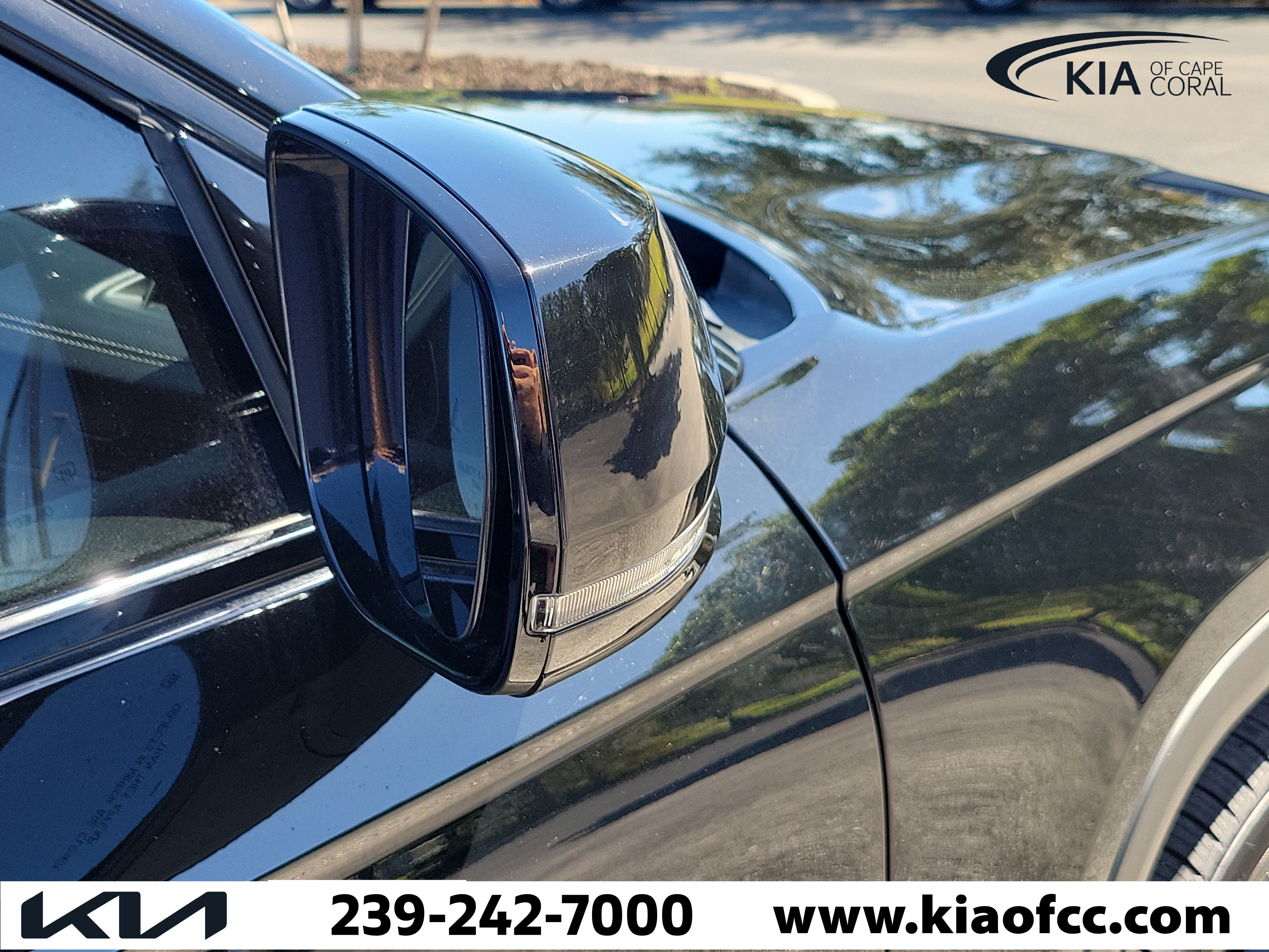Used 2024 Jeep Grand Cherokee Limited w/ Black Appearance Package AWD/4WD image 8
