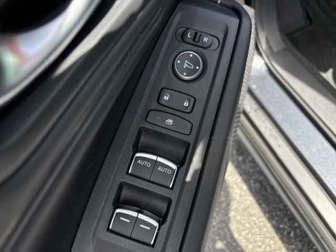 Used 2025 Honda Accord SE image 19