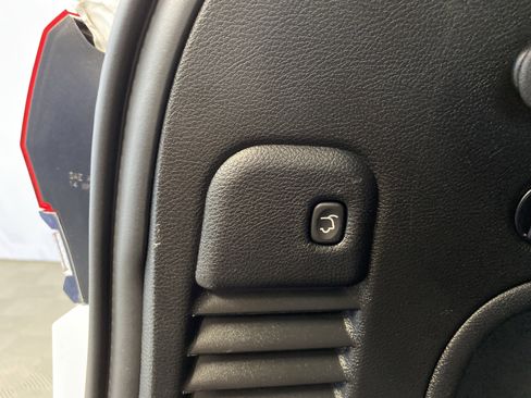 Certified 2022 Jeep Grand Cherokee Limited image 40