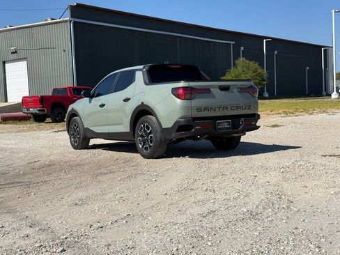 Used 2024 Hyundai Santa Cruz SEL FWD image 4